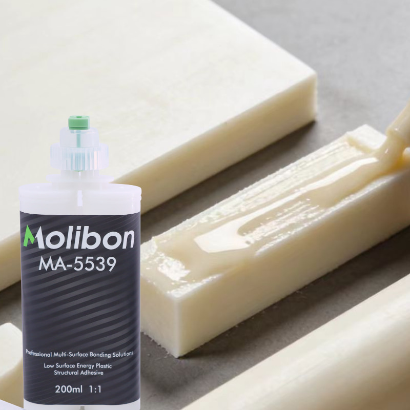 ¿Cuál es el mejor pegamento para pompones?